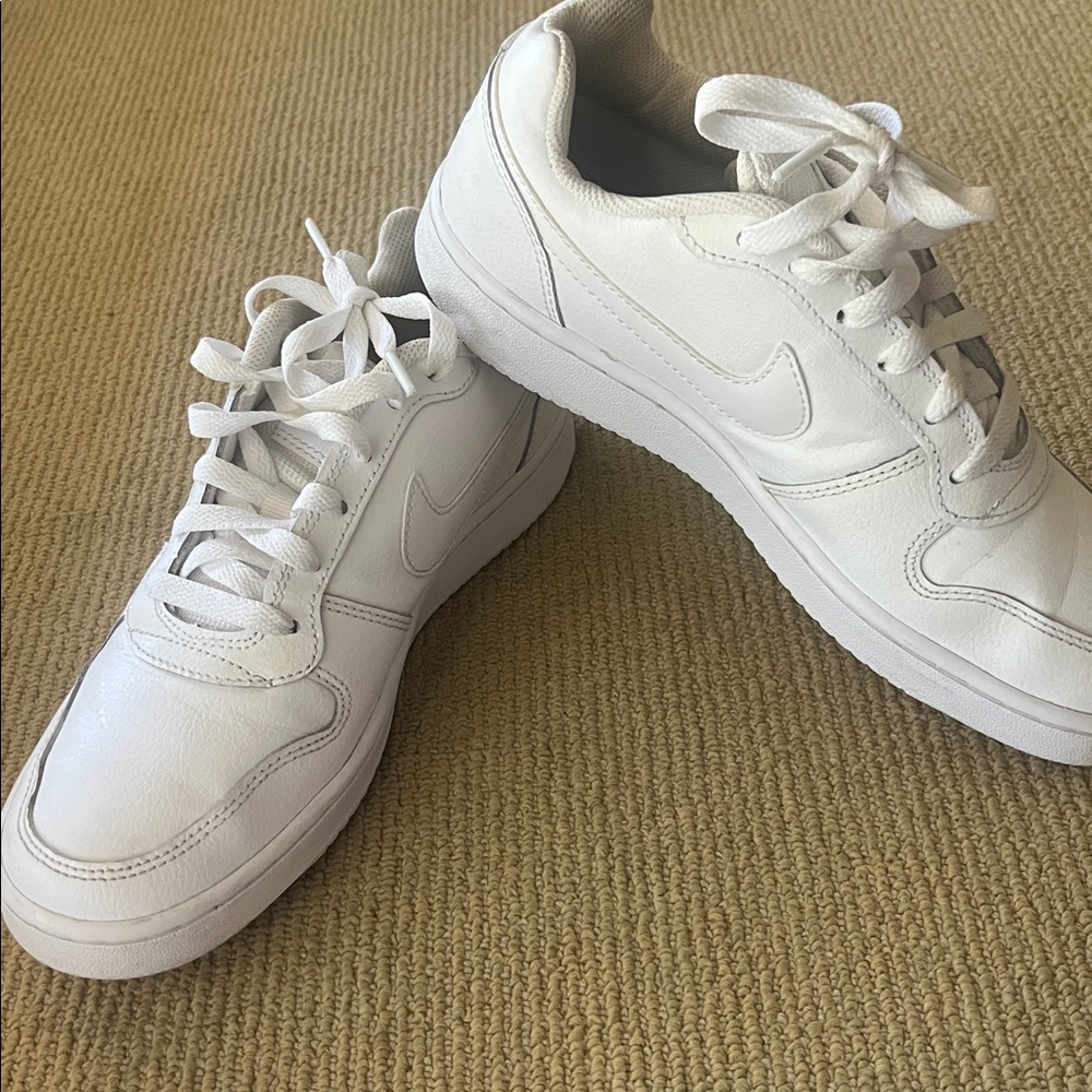 Nike White Leather Sneakers - Picture 2 of 7